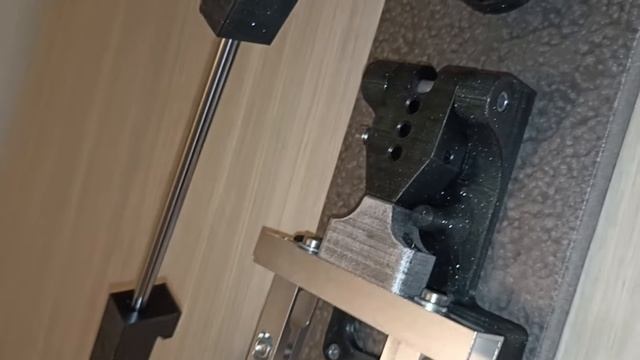 Заточной станок "Протон 3" (точилка) с двумя зажимами для ножа и поворотным механизмом смотреть онлайн