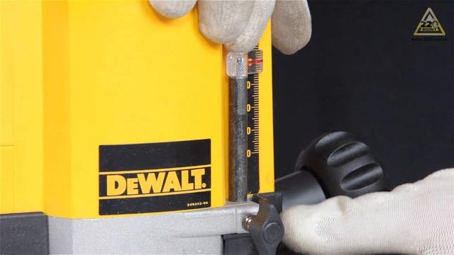 Фрезер DeWALT DW615 смотреть онлайн