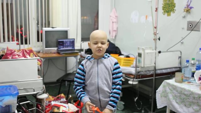Поет Анюта Федорченко,5 лет - "Лесной Олень" из к/ф "Ох, уж эта Настя!" смотреть онлайн