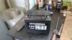 АКБ (аккумулятор) который эксплуатировался на бензиновом генераторе Hyundai
