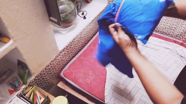 How to fold Quechua raincoat in its own pocket under a minute |DIY tricks смотреть онлайн