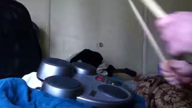 Yamaha YDD-40 - Us Bass players like having fun toys to pound on too ;-) - George Duke/ Money смотреть онлайн