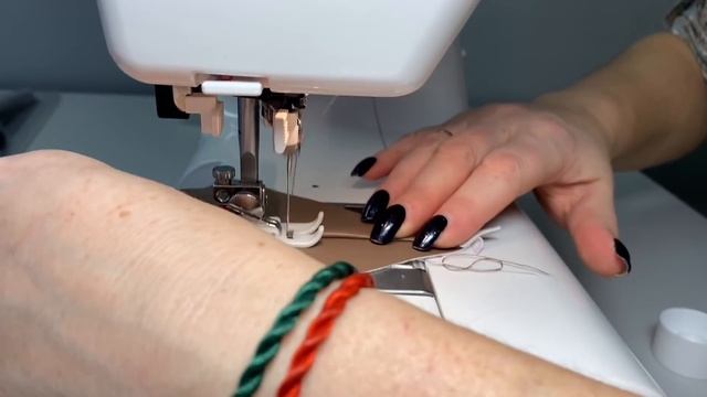 Что нужно знать, чтобы укротить экокожу. Готовимся к марафону по пошиву из экокожи брюк и куртки.