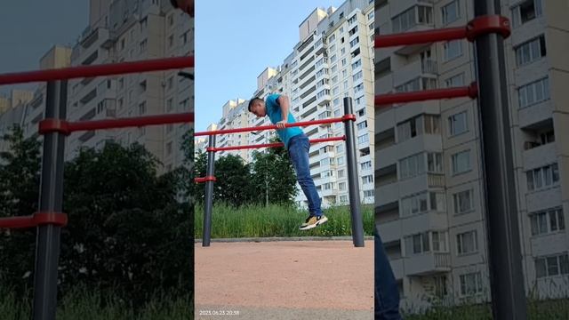 58 отжиманий от брусьев за 2 минуты смотреть онлайн