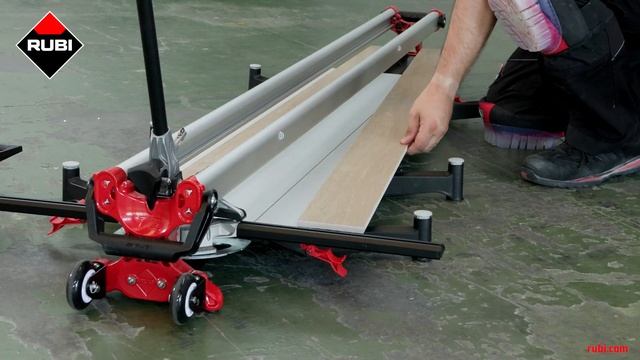 DE TZ-1800, de perfecte snede breidt zich uit. смотреть онлайн