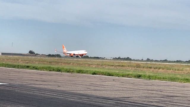 Первый рейс на новую полосу в аэропорту Одесса смотреть онлайн