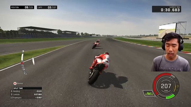Bikin Sedih! Lorenzo Tew@s Dilintasan Akibat Crash Parah? - MotoGP 17 Indonesia I PC смотреть онлайн