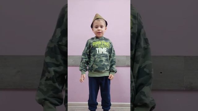 "Бравые солдаты" в исполнении Давида Рысаева, 6 лет, творческое объединение "Вокал" смотреть онлайн