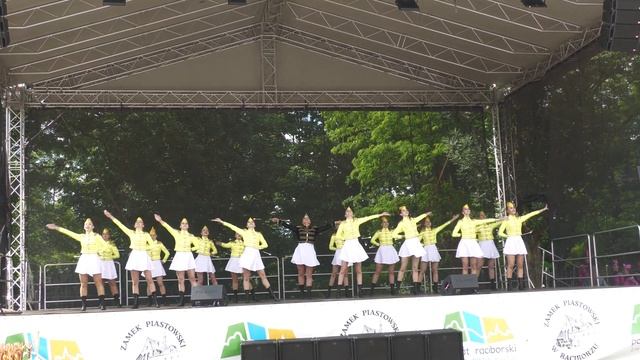 Majorettes 'ZARA' - Racibórz / mażoretki / formation classic senior / Racibórz 2023 смотреть онлайн