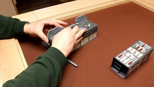 Edge of Darkness Card Holder Assembly смотреть онлайн
