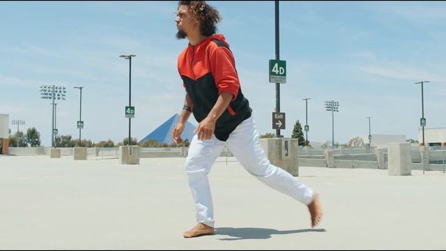 CAPOEIRA 101: Ginga Intro смотреть онлайн