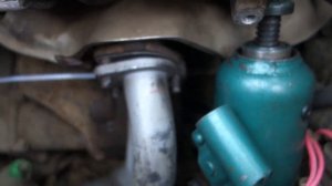 Замена приемной выхлопной трубы (штанов) на Ниве  21214 инжектор.