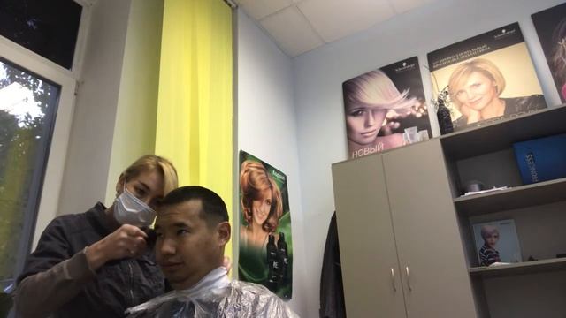 #мужскаястрижка#полубокс# Модельная мужская стрижка насадками на азиатский тип волос