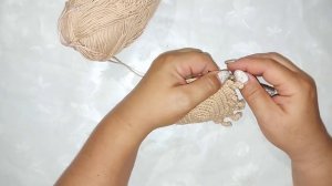 Мастер класс куколки Розочки .    Часть 6 Парик для куклы крючком