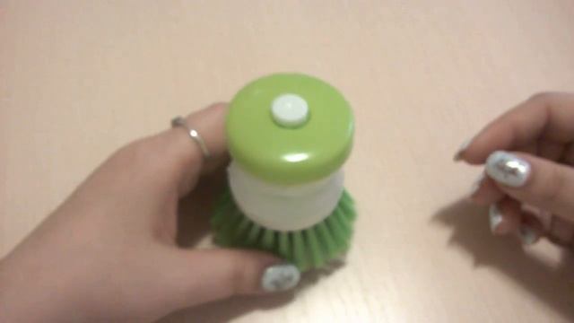 № 31 Щетка с ёмкостью геля для мытья посуды с АЛИЭКСПРЕСС смотреть онлайн