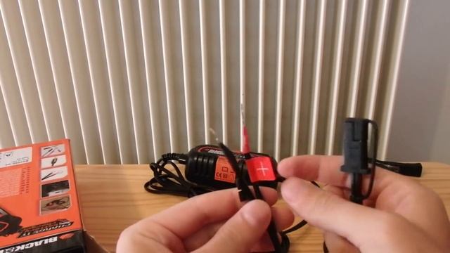 Black & Decker BDV090 - 6V 12V Battery Charger and Maintainer смотреть онлайн