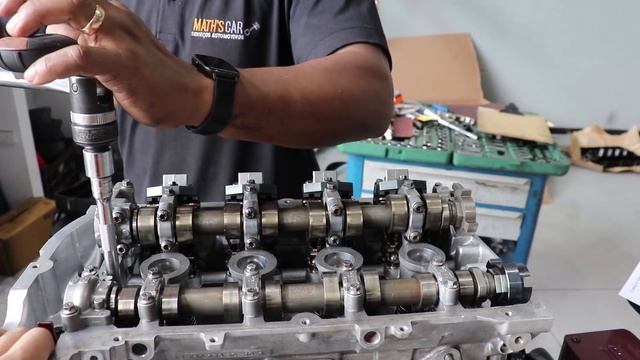 Montagem do motor N13 THP Prince ( BMW 118i) смотреть онлайн