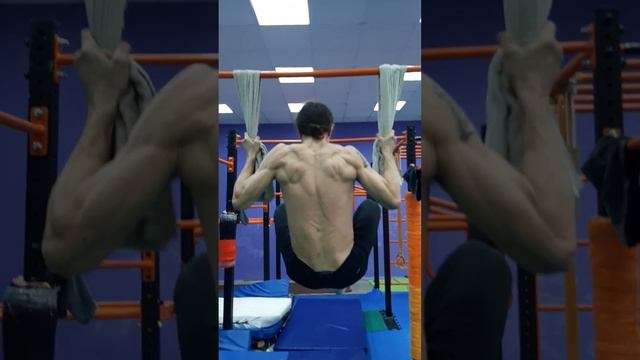 НеОбычные ПодТягивания. НаРодная ГимнАсТиКа в Зале ФВСА. СКК "Вместе" смотреть онлайн