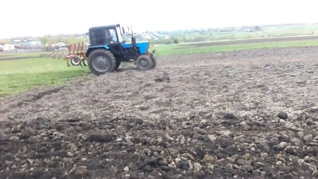 Культивация на МТЗ 82 смотреть онлайн