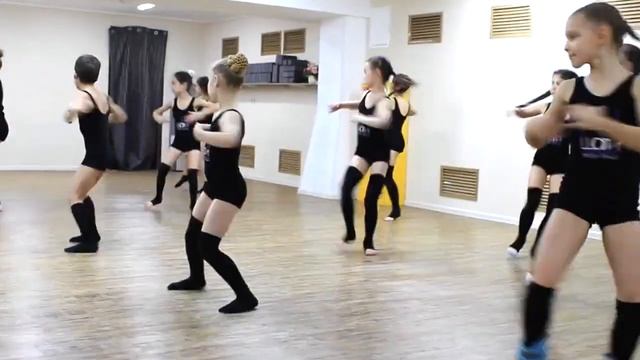 Театр танца "Шаги" Открытый урок джаз-модерн. смотреть онлайн