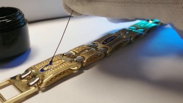 Как собирают браслет Cartier Cartier Bracelet Assembly смотреть онлайн