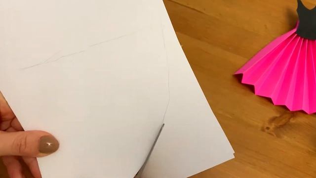 Платье из бумаги. Открытка на 8 марта своими руками. смотреть онлайн