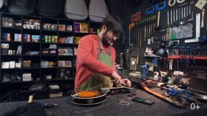 Замена струн на мандолине | Школа гитарных мастеров Guitar Lavka
