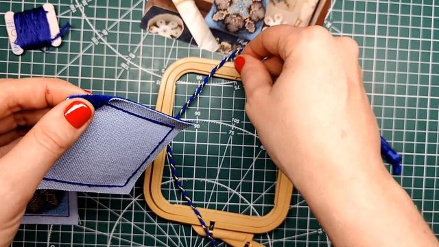 Оформление подушечки Saphir от Reflets Des Soie