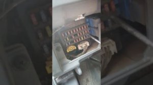 Ниссан Альмера классик 2005 год делаем прикуриватель