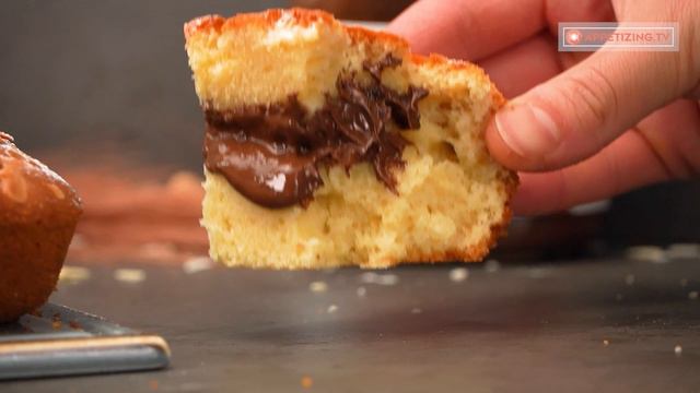 Discover this simple recipe for a fantastic cake! With Nutella смотреть онлайн