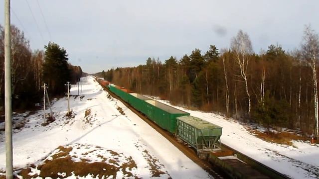 Тепловоз 2ТЭ10У-0198 с грузовым поездом на Оршу. смотреть онлайн