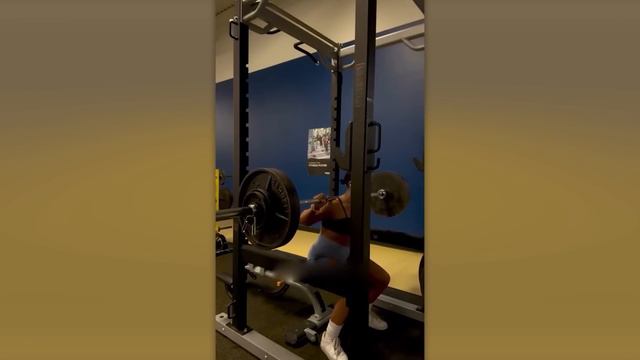 МОМЕНТЫ В ТРЕНАЖЕРНОМ ЗАЛЕ, КОГДА ЛЮДИ НА 100% ОБЛАЖАЛИСЬ смотреть онлайн