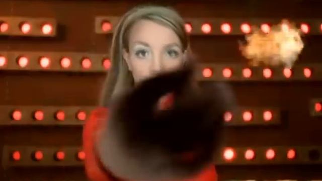 Britney Spears vs Serebro - Song no.1 [05-06-2007].avi смотреть онлайн