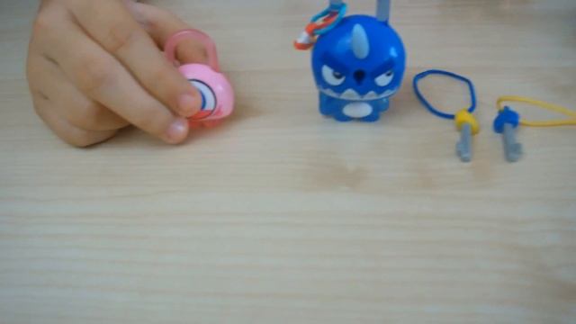 Lock Stars Замочки с Секретом - НОВИНКА от Hasbro! Распаковка Игрушки Сюрпризы смотреть онлайн