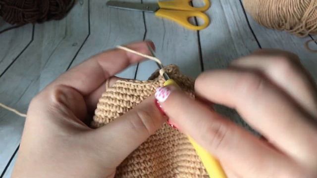 Мишка крючком (в новогоднем колпаке). Часть 1. смотреть онлайн