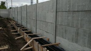 Ленточный фундамент забора(процесс опалубка+Армировка)