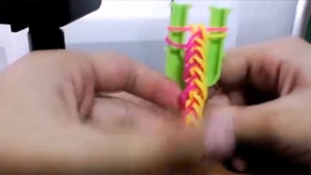 Плетение из резинок и закладка из бумаги!✌ смотреть онлайн