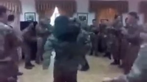 Даврага туш. Военные очень красиво танцует