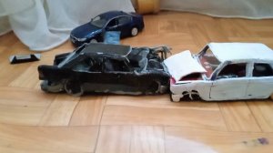 КРАШ-ТЕСТ мерседес w140 против  vaz 2106 из пластилина. В ХЛАМ!