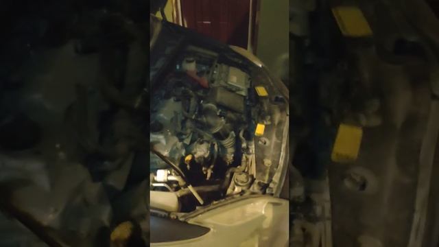 Toyota Prius (30) троит ДВС при зарядке батареи смотреть онлайн