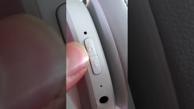 JBL Live 460NC Wireless Noise Cancelling Headphones смотреть онлайн