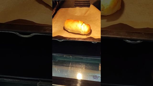 Свежая булочка из духовки, готовое тесто из банки, на скорую руку смотреть онлайн