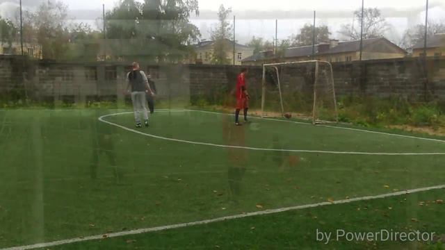 Около футбола смотреть онлайн