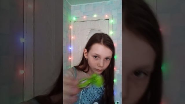 обзор на новогодний подарок который принёс Дед мороз смотреть онлайн