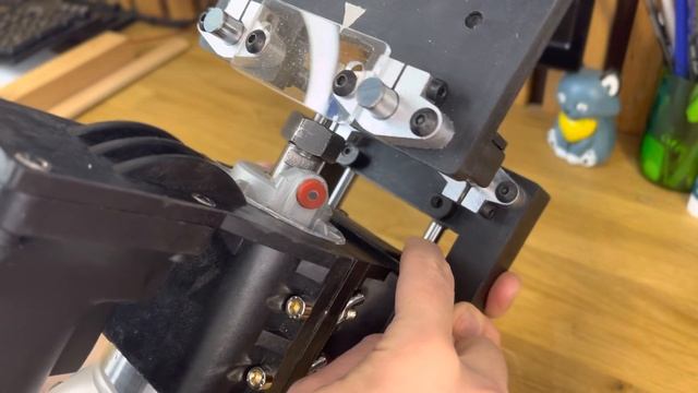 Сделал из фрезера бюджетный аналог Festool! || Кондуктор для соединения Домино с Aliexpress. смотреть онлайн
