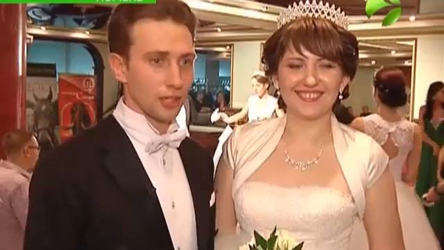 Танцуют все! В Тюмени состоялся 3 Венский бал. смотреть онлайн