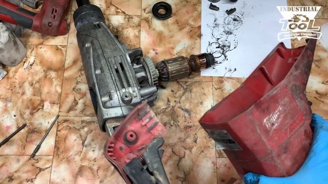 СВЕРХМОЩНЫЙ ПЕРФОРАТОР MILWAUKEE SDS MAX KANGO 545 S смотреть онлайн