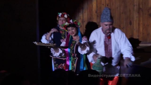 Наливая, кума! - ансамбль украинской песни Кумовья, г. Кировск смотреть онлайн