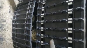 НАКОНЕЦ ПРИШЛИ НОВЫЕ ГУСЕНИЦЫ. Замена гусеницы на снегоходе буране. Регулировка задних кареток.