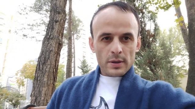 Хоино эфира интизорен? смотреть онлайн
